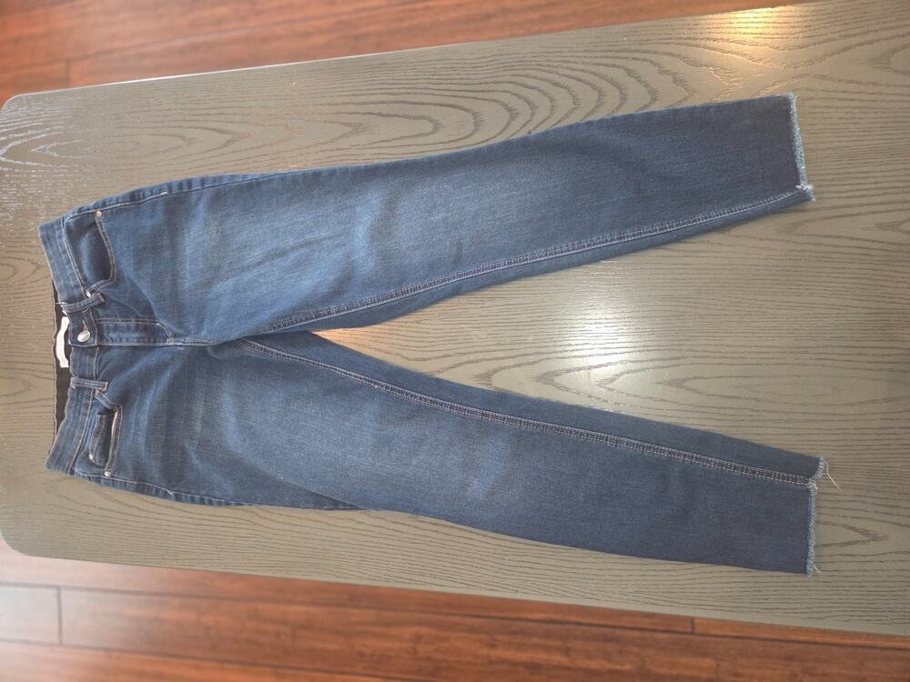 Love Indigo Jeans Size 6 straight leg medium blue